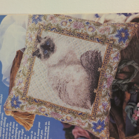 Just CrossStitch Magazine August 1999 - Picture 9 of 14